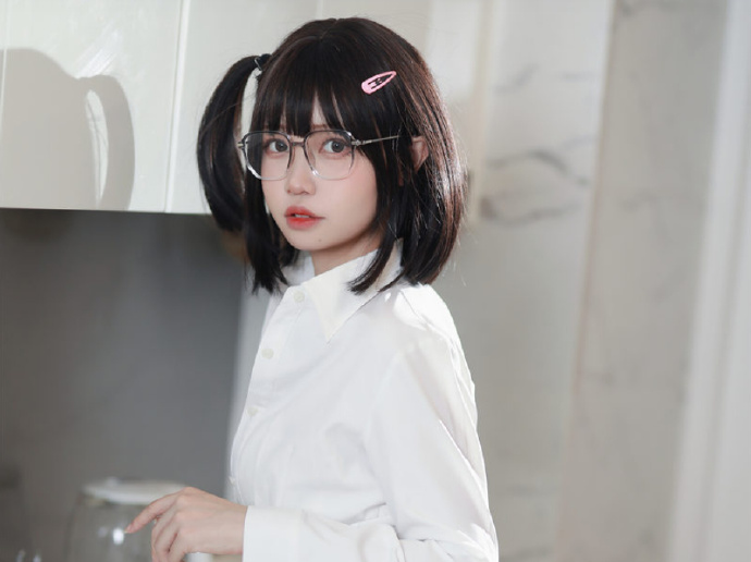 洛桑w伊梓 写真合集[24套][持续更新]